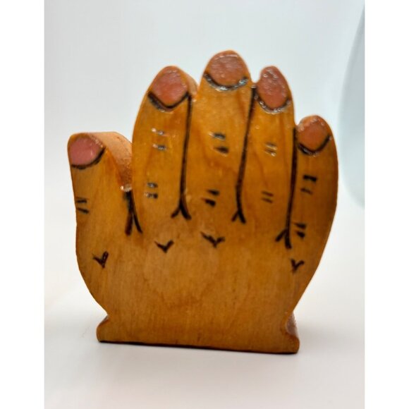 Vintage Wooden Hand-shaped salt and pepper shakers Manicure Nail Salon Unique - Picture 2 of 6